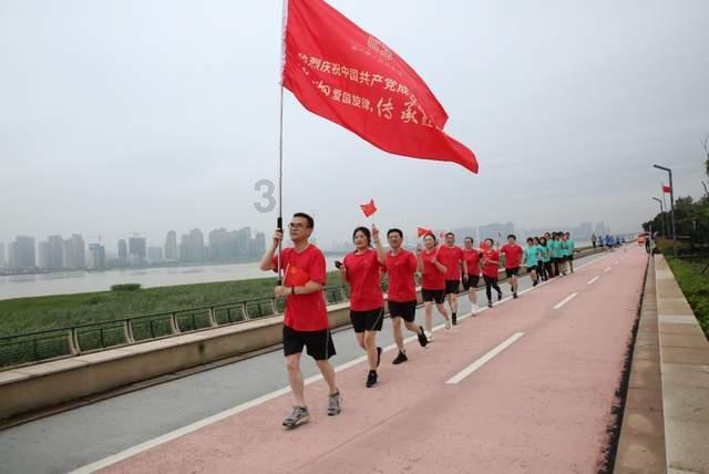 最大的数是19最小的数是1它们的差是多少？游戏画面
