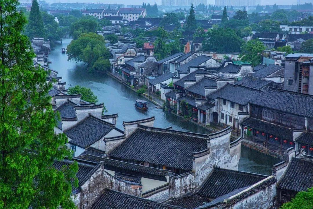 阴森的郊区